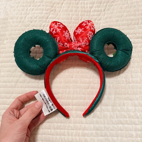 Disney Christmas Wreath Minnie Mouse Ears - Picture 4 of 4